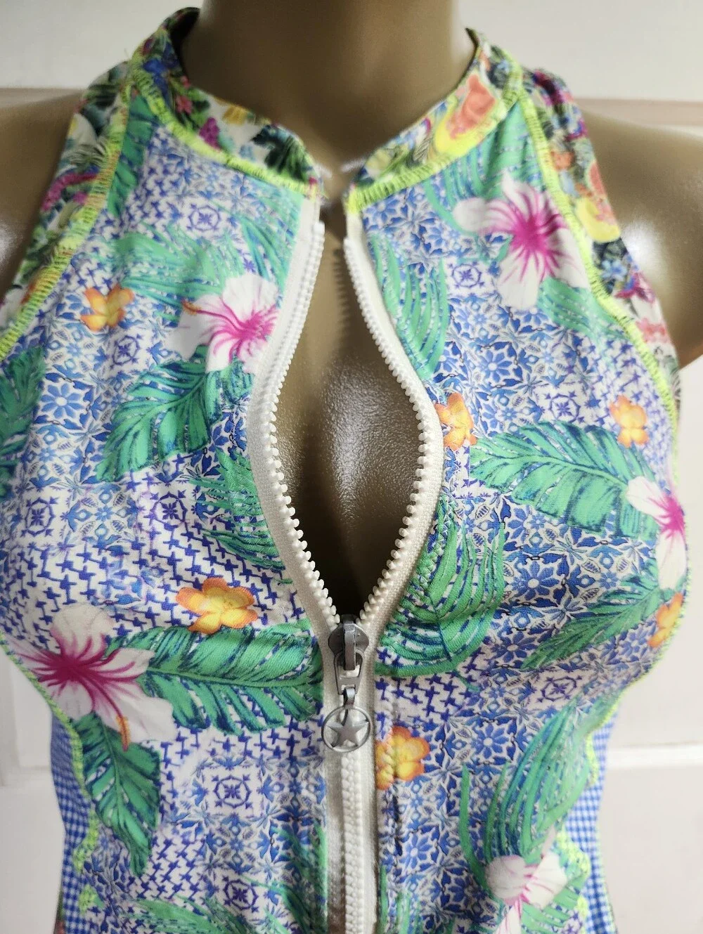 Banana Moon Tropical Floral One-Piece Swimsuit with Front Zip SMALL - Picture 6 of 6